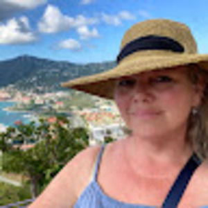 Meet your Posher, Deanna